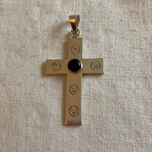 Silver cross with onyx stone
